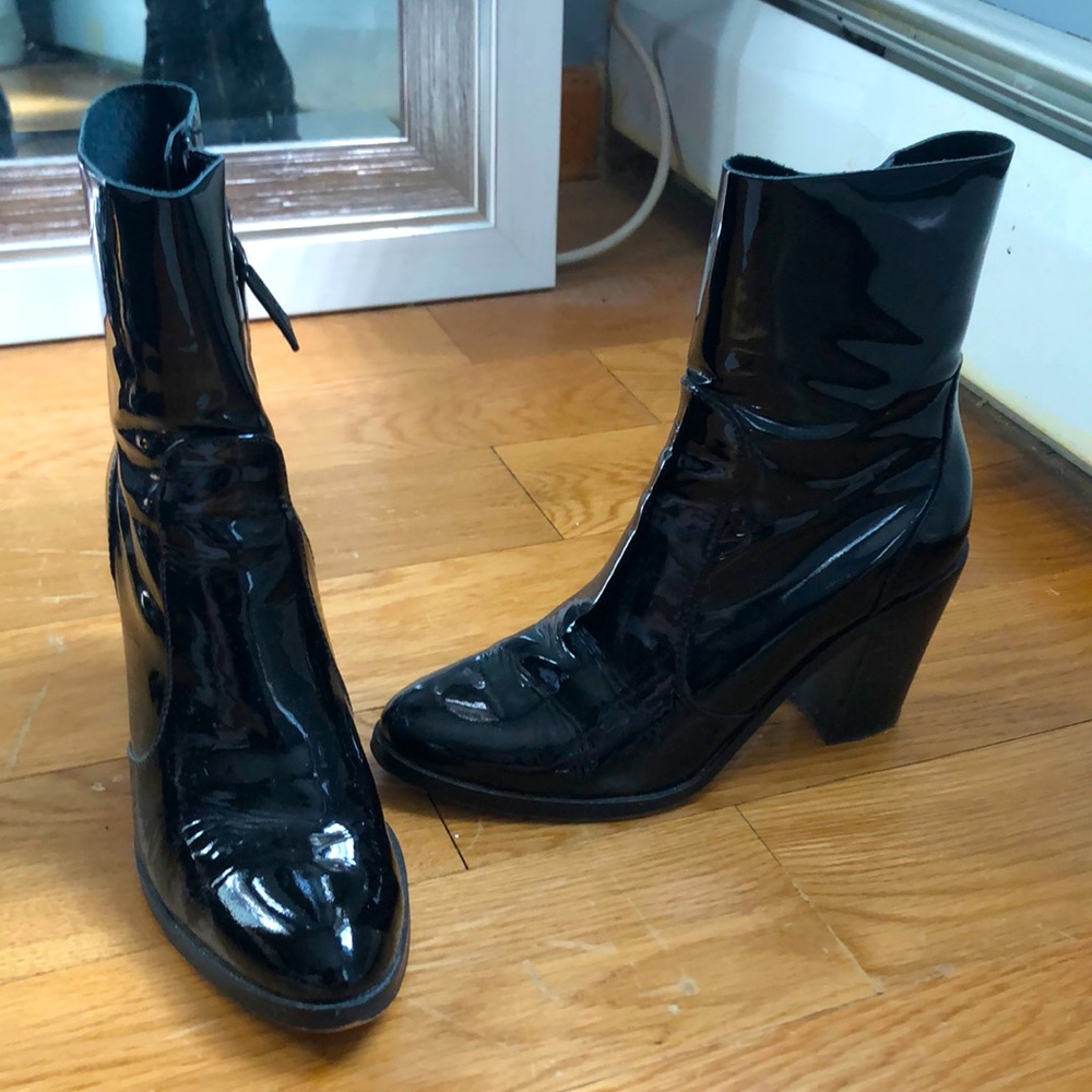 Splendid patent leather heeled booties
